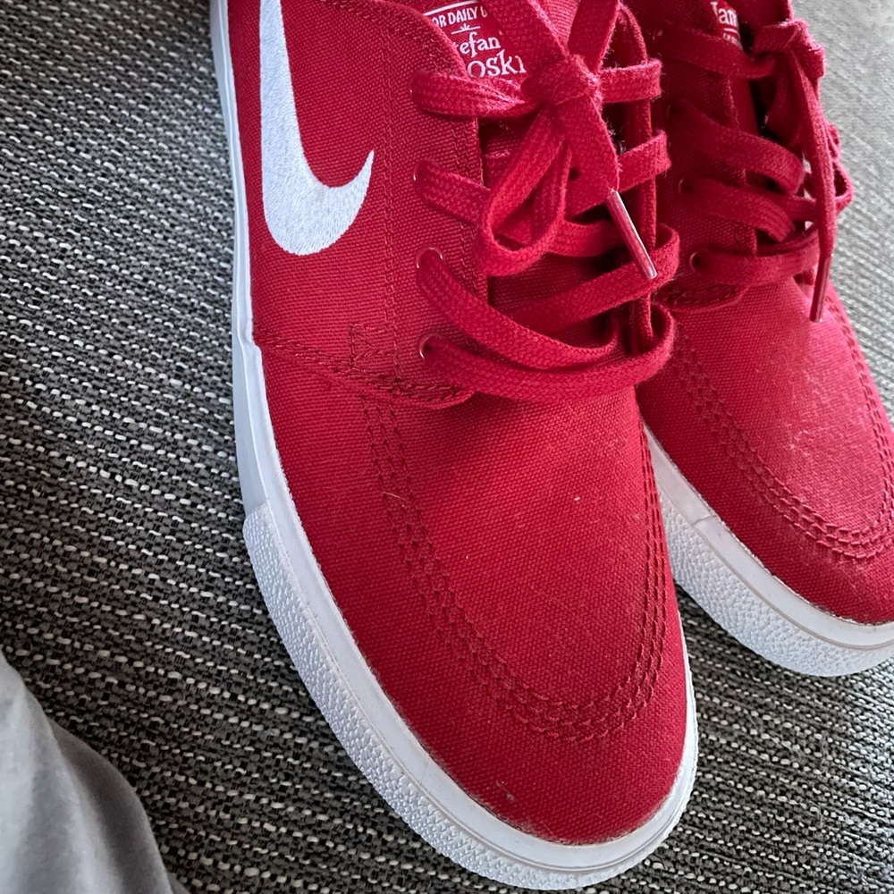 Nike skateboard shoes - Picture 1 of 4